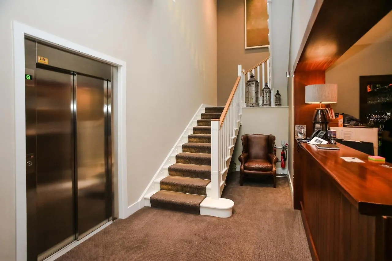 Gleesons Townhouse Booterstown Hotel Dublin 4*,